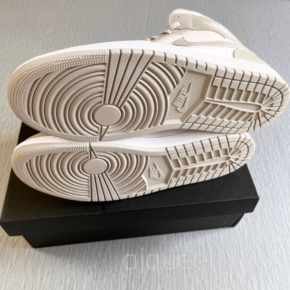 Air Jordan 1 Mid College Grey - Picture 5 of 9